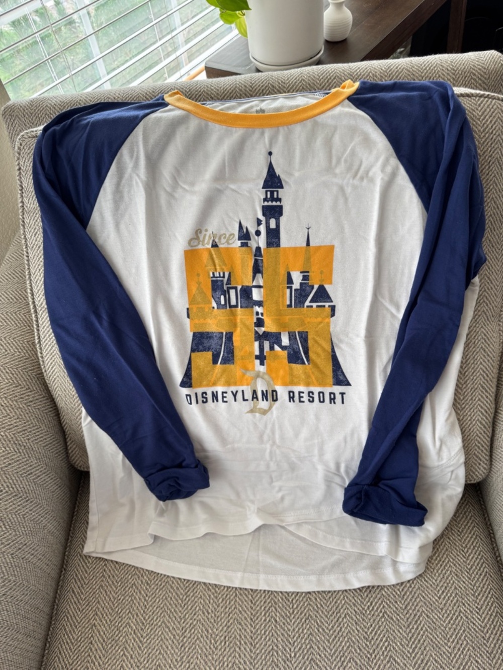 Disneyland Resort Women’s Long Sleeve 55 Diamond Castle Shirt XL Disney Parks